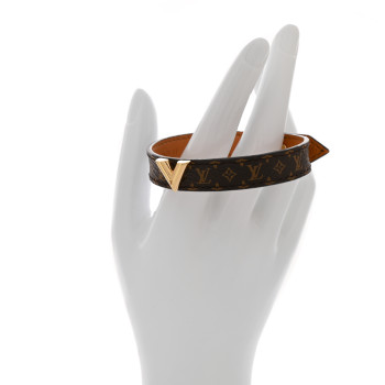 LOUIS VUITTON Monogram Essential V Bracelet 19