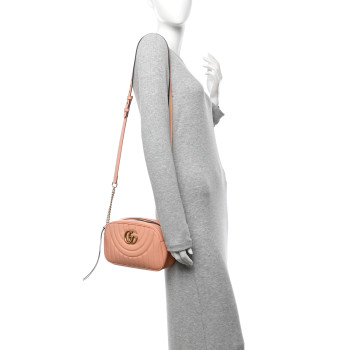 GUCCI Calfskin Vertical Ring Matelasse Small GG Marmont Chain Shoulder Bag Peachy Chic