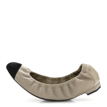 CHANEL Lambskin CC Elastic Cap Toe Ballerina 40 Flats 40 Beige Black