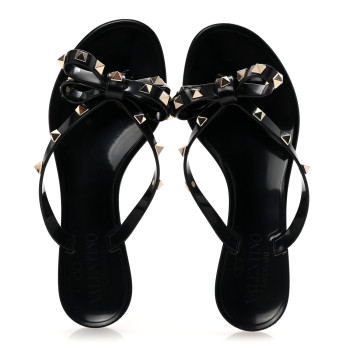 VALENTINO GARAVANI PVC Jelly Rockstud Bow Thong Sandals 35 Black