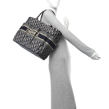 CHRISTIAN DIOR Oblique Catherine Tote Blue