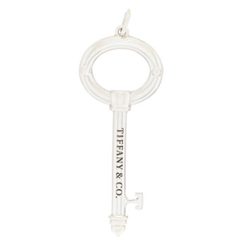 TIFFANY Sterling Silver Modern Oval Key Pendant