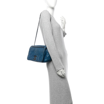 CHANEL Iridescent Calfskin Glint Flap Blue