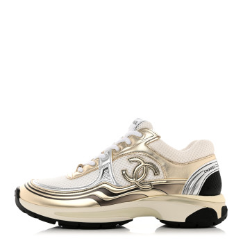CHANEL white goldスニーカー38 1/2 CHANEL Fabric Laminated Calfskin Stretch CC Sneakers 39