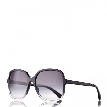 CHANEL 黒 ボタン付きクルーネックセーター 2024 シャネルニットセーター レディース 黒白クルーネック長袖