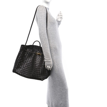BOTTEGA VENETA Nappa Intrecciato Large Andiamo Shoulder Bag Fondant