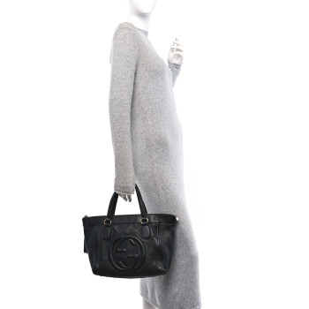 GUCCI Pebbled Calfskin Small Soho Top Handle Bag Black