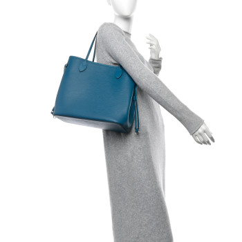 LOUIS VUITTON Epi Neverfull MM Cyan
