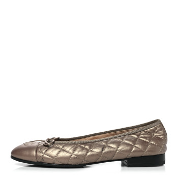 CHANEL Metallic Aged Calfskin Quilted CC Cap Toe Ballerina Flats 38.5 Light Gold