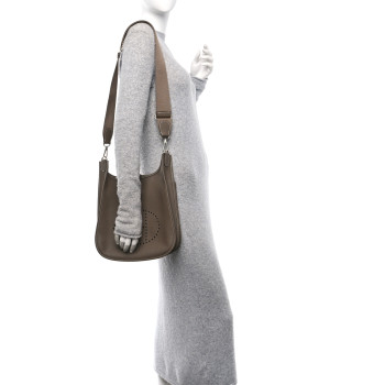 HERMES Taurillon Clemence EVELYNE III PM Etoupe