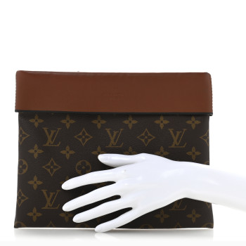 LOUIS VUITTON Monogram Tuileries Pochette Caramel