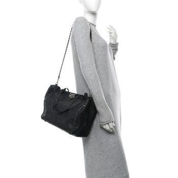 VALENTINO GARAVANI Vitello Medium Rockstud Tote Black