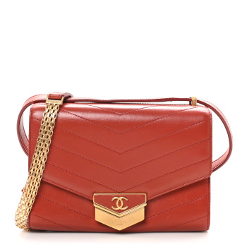 CHANEL Calfskin Chevron Quilted Large Medal Flap Red