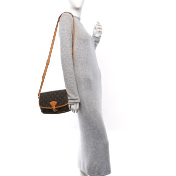 LOUIS VUITTON Monogram Sologne