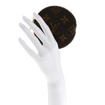 LOUIS VUITTON Monogram Round Coin Purse