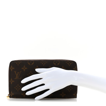 LOUIS VUITTON Monogram Zippy Organizer Wallet