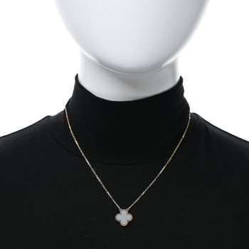 VAN CLEEF & ARPELS 18K Yellow Gold Black Onyx Vintage Alhambra Pendant Necklace