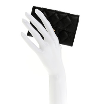 CHANEL Caviar Quilted Flap Card Holder Wallet Black
