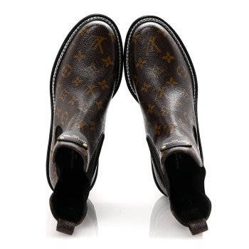 LOUIS VUITTON Patent Monogram LV Beaubourg Ankle Boots 40 Black