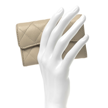 CHANEL Caviar Quilted Flap Card Holder Wallet Beige