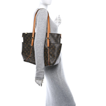LOUIS VUITTON Monogram Totally MM