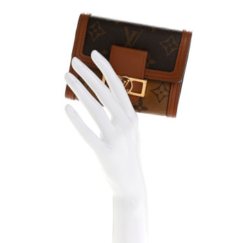 LOUIS VUITTON Reverse Monogram Dauphine Wallet