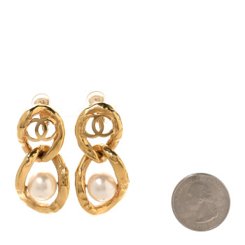 CHANEL Chain Link Pearl CC Clip On Earrings Gold