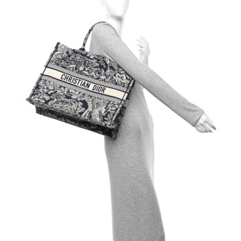 CHRISTIAN DIOR Canvas Embroidered Large Dioriviera Toile De Jouy Reverse Book Tote Blue