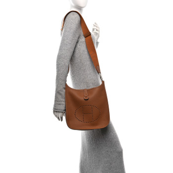 HERMES Taurillon Clemence EVELYNE III PM Gold