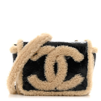 CHANEL Shiny Crumpled Sheepskin Shearling CC Mania Flap Bag Black Beige