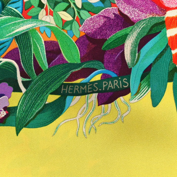 HERMES Silk Au Coeur de la Vie Scarf 90 Jaune Vif Turquoise Vert