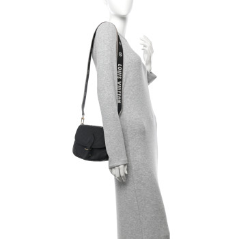 LOUIS VUITTON Empreinte Monogram Giant Diane Black