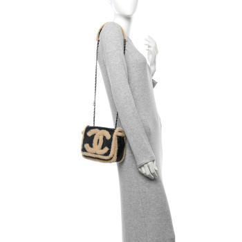 CHANEL Shiny Crumpled Sheepskin Shearling CC Mania Flap Bag Black Beige
