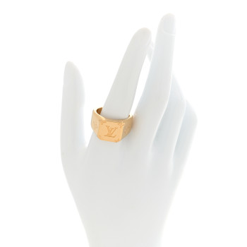 LOUIS VUITTON Monogram Signet Ring L Gold