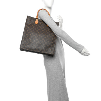 LOUIS VUITTON Monogram Sac Plat