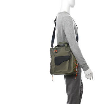 CHRISTIAN DIOR X SACAI Grained Calfskin Technical Fabric Saddle Tote Olive Navy Blue