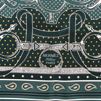 HERMES Silk Eperon D'Or Bandana Shawl 55 Vert Cypres White