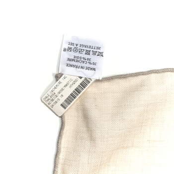 HERMES Cashmere Silk Thalassa Shawl 140 Beige Rose Mastic