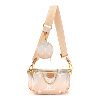 LOUIS VUITTON Monogram Giant By The Pool Multi Pochette Accessories Brume
