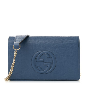 GUCCI Pebbled Calfskin Soho Wallet on Chain Caspian