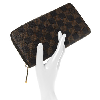 LOUIS VUITTON Damier Ebene Zippy Wallet