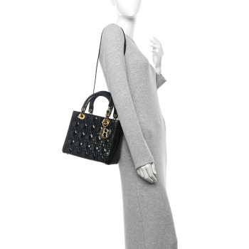 CHRISTIAN DIOR Patent Cannage Medium Lady Dior Black