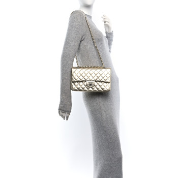 CHANEL Metallic Lambskin Quilted Medium Double Flap Pale Gold