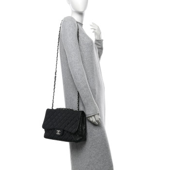 CHANEL Caviar Quilted Jumbo Single Flap Black