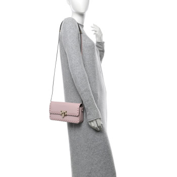 VALENTINO GARAVANI Smooth Calfskin Monochrome Rockstud Flip Lock Shoulder Bag Poudre