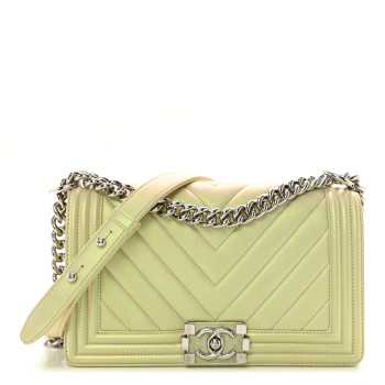CHANEL Iridescent Lambskin Chevron Quilted Medium Boy Flap Green
