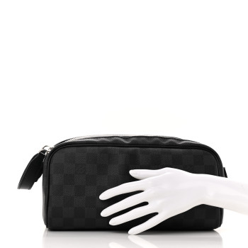 LOUIS VUITTON Damier Graphite Dopp Kit Toilet Pouch