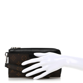 LOUIS VUITTON Monogram Dragonne Zippy Wallet