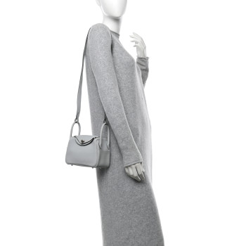 HERMES Taurillon Clemence Mini Lindy 20 Bleu Pale