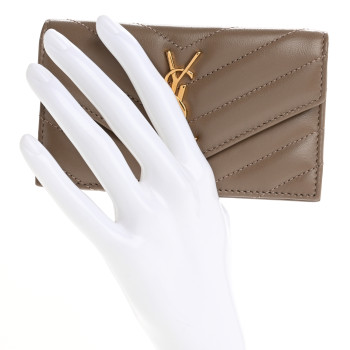 SAINT LAURENT Calfskin Matelasse Chevron Monogram Fragments Zippered Card Case Greyish Brown